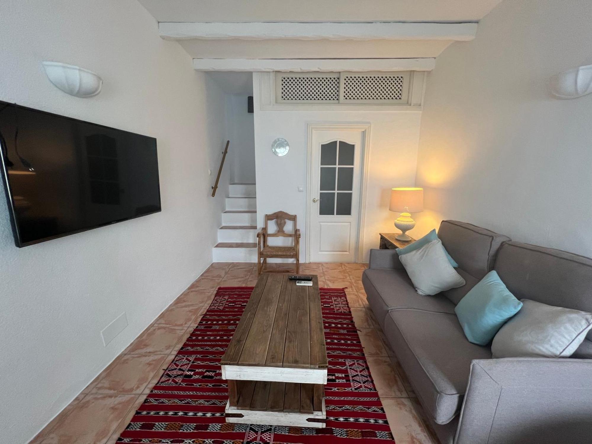 Villa Old Town House With Terrace à Marbellac Extérieur photo